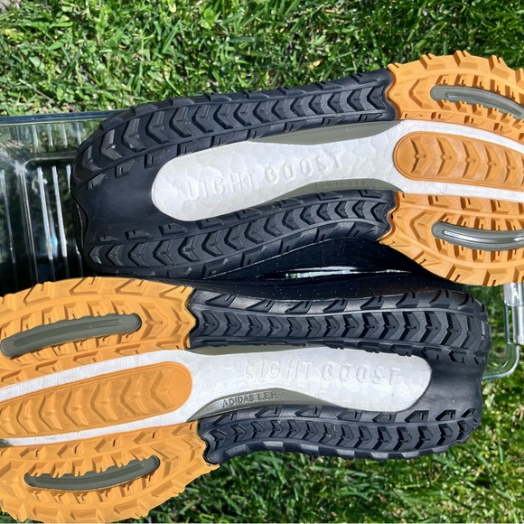 adidas Women's Sneakers - Black and Yellow - Picture 5 of 8